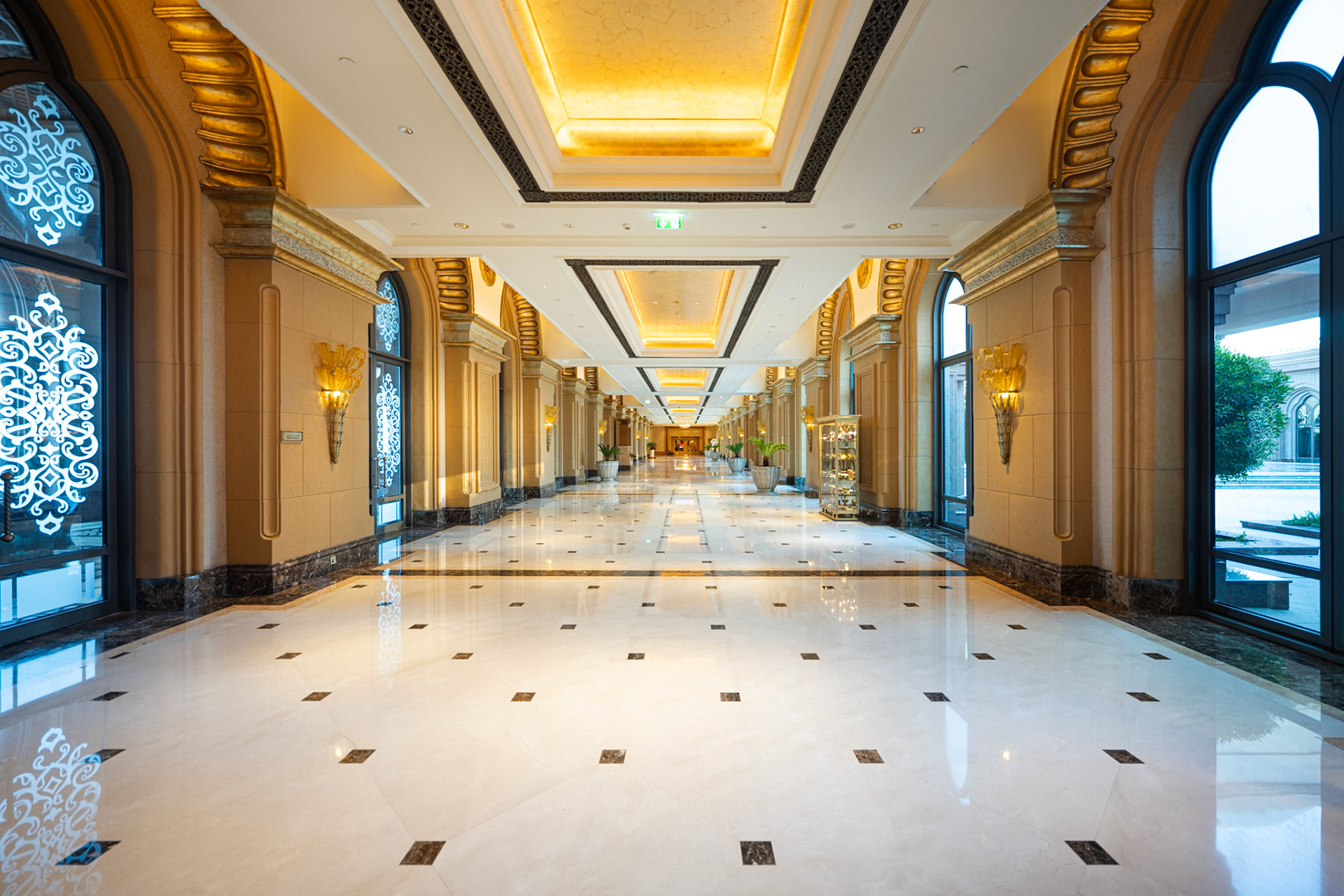 Luxury hotel glass facade installation in Abu Dhabi